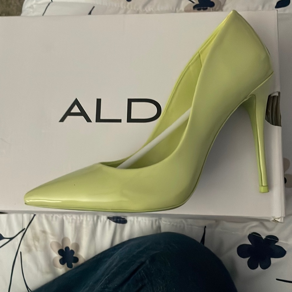 Aldo size 7 heels